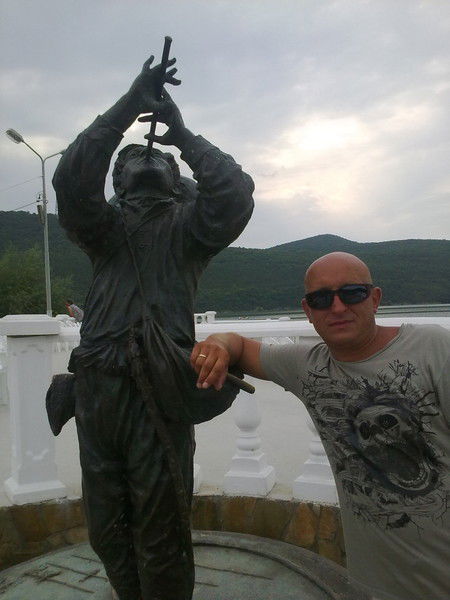 Михаил Новиков