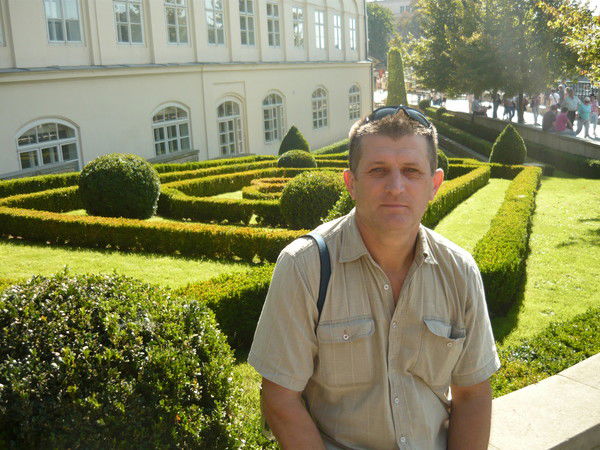 Виктор Коник