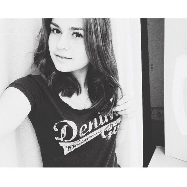 Лера Одеркова