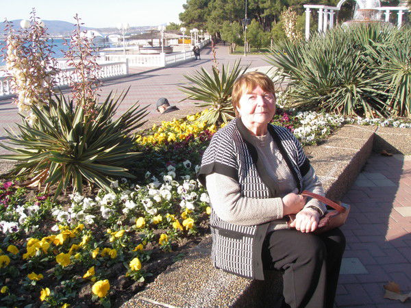 Лариса Тарахтий