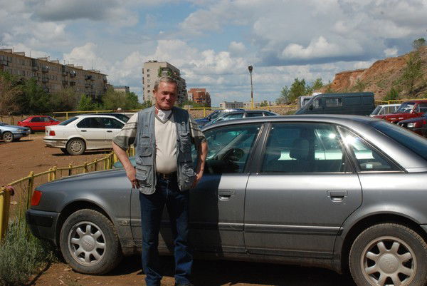 Володя Петров