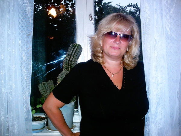 Марина Сухомлинова