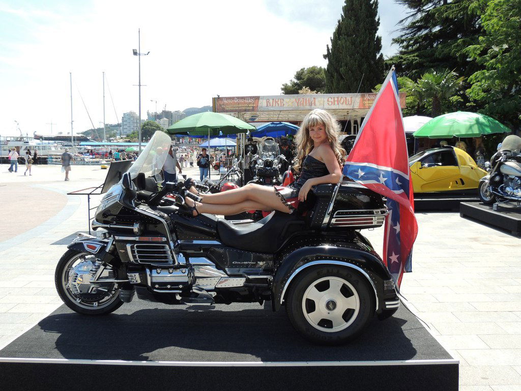 Соня Шиндяпина