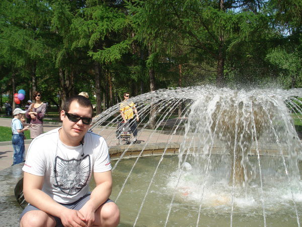 Максим Науменко