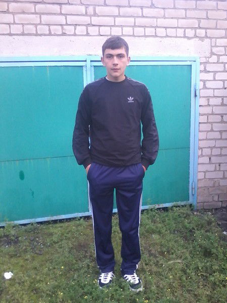 Антон Бондарь