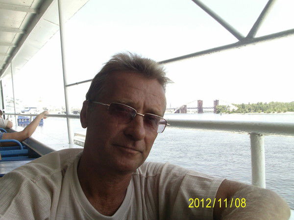 Анатолий Кононенко