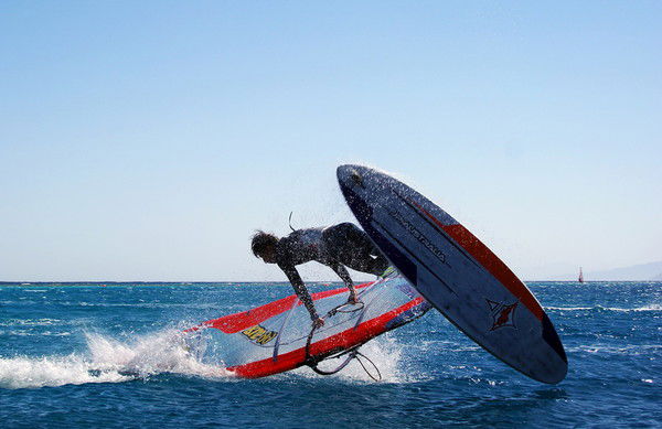 Денис Антонов