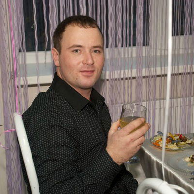 Александр Устинов