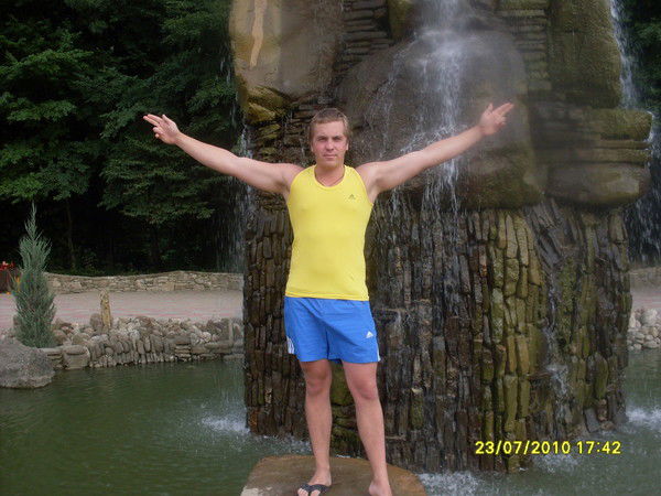 Борис Наролин