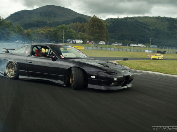 Евгений Жаринов