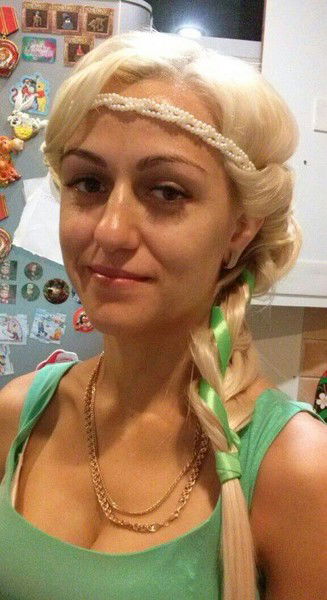 Анна Жданова