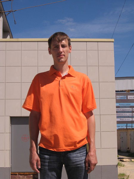 Виктор Комаров