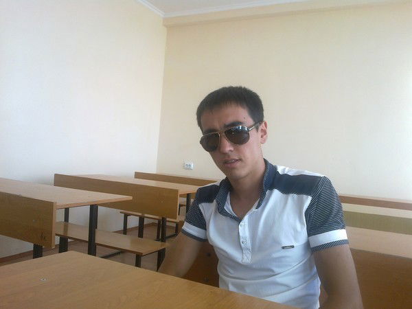 Акмал Гапиров