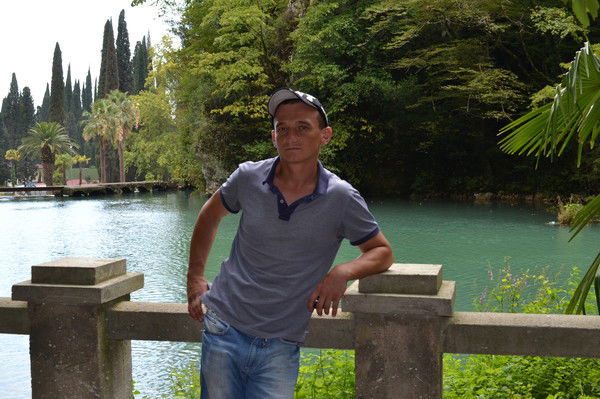 Ислам Мухтаров