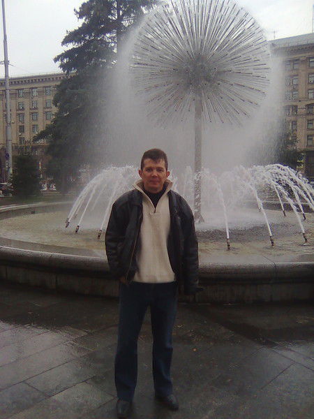 Олег Азманов