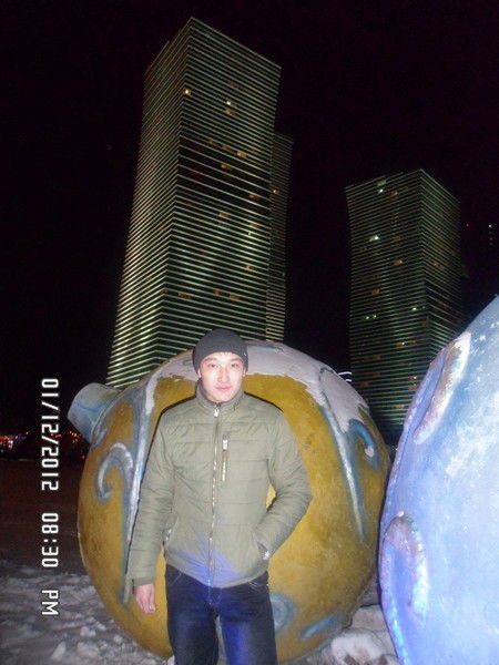 Дамир Муратов