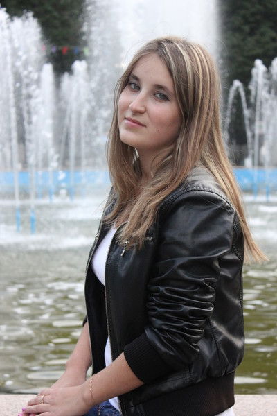 Лена Озарнова