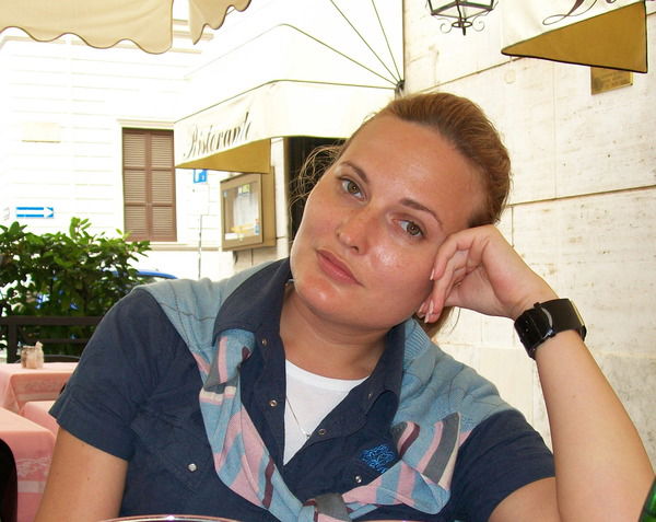 Елена Тихонова