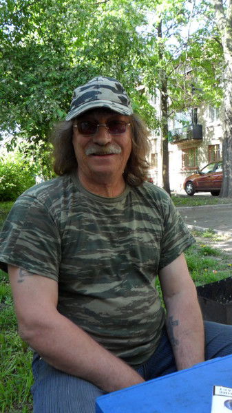 Александр Петров