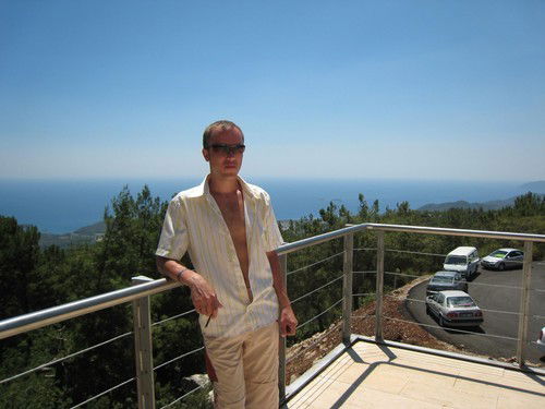 Неизвестно Неизвестно