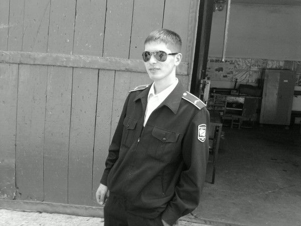 Анатолий Карнаухов