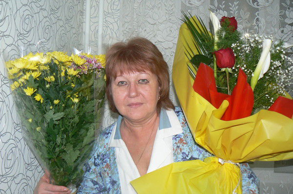 Нина Власова