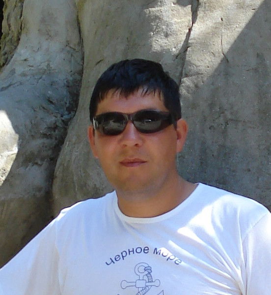 Олег Коннов