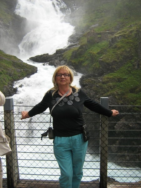 Любовь Страхова