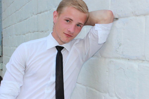 Владислав Семёнов