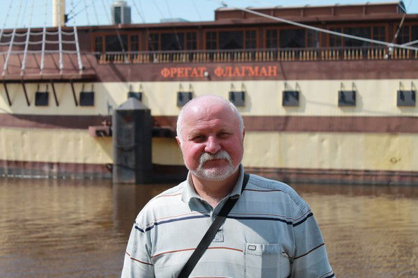 Виктор Громов