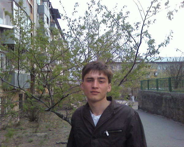 Максим Олонцев