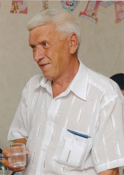 Виктор Антонов