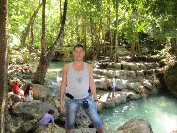 Александр Востров