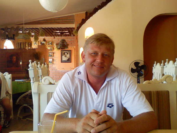 Юрий Челноков