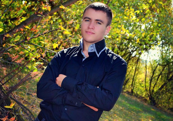 Дмитрий Серов