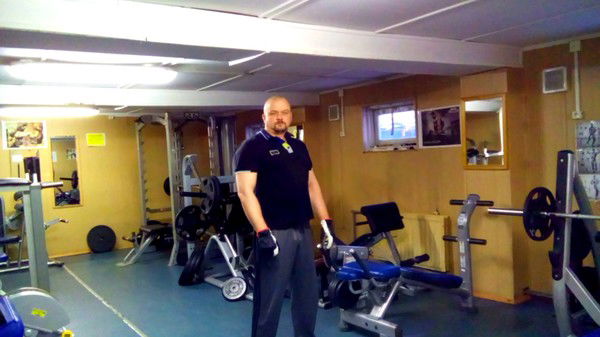 Дмитрий Лещенко