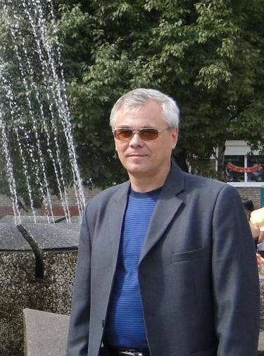 Илья Писаров