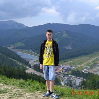 Стас Костюкович