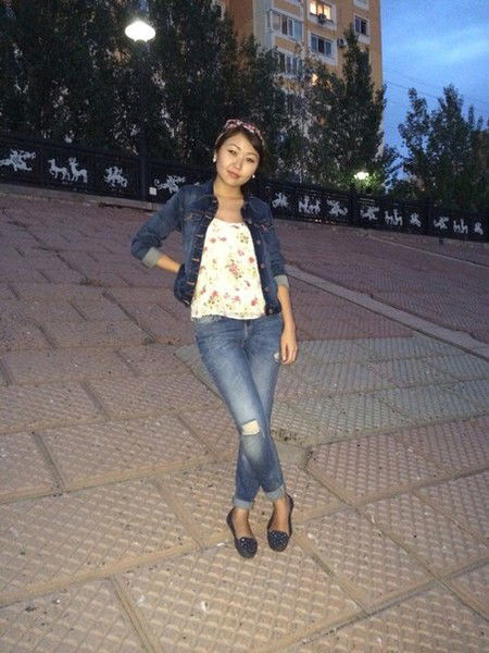 Жанат Сапарова