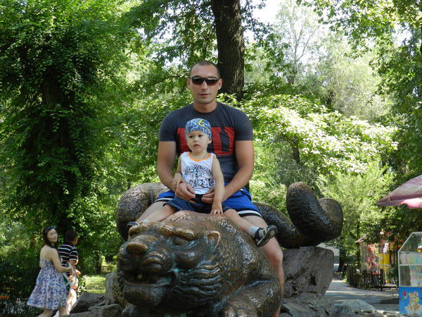 Володя Исаков