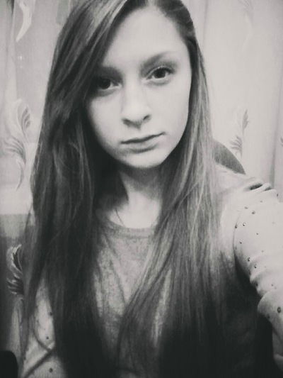 Таня Колеватова