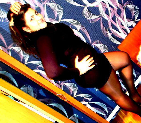 Надюшка Никитина=)