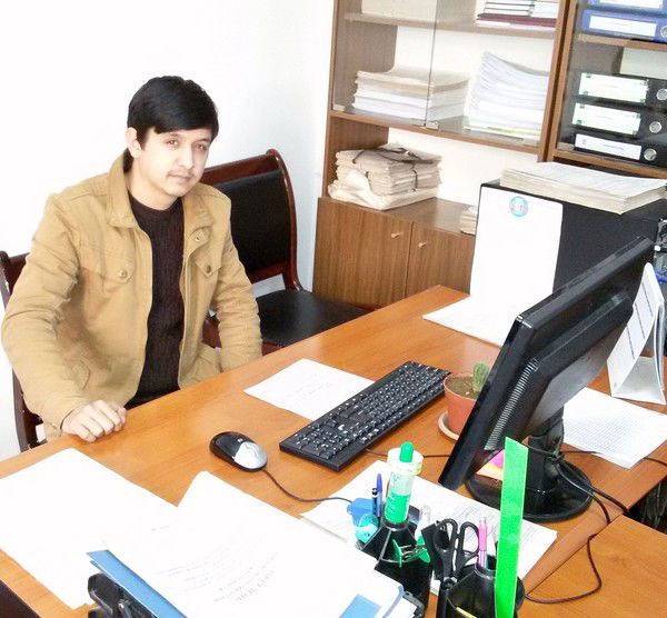 Акбар Азизов