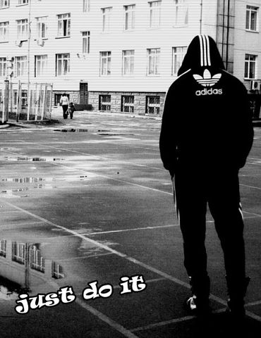 Денис Хомяков