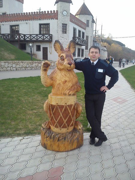 Анатолий Попов