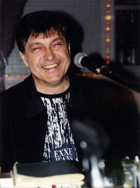 Неизвестно Неизвестно