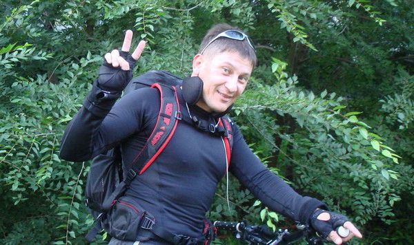 Роман Остров