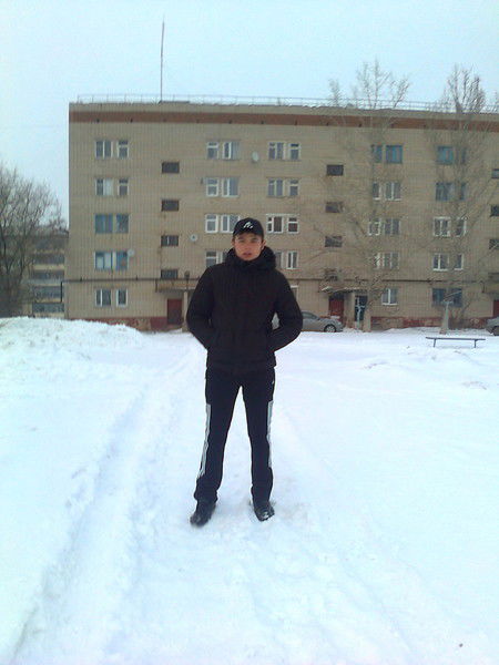 Николай Сапаров