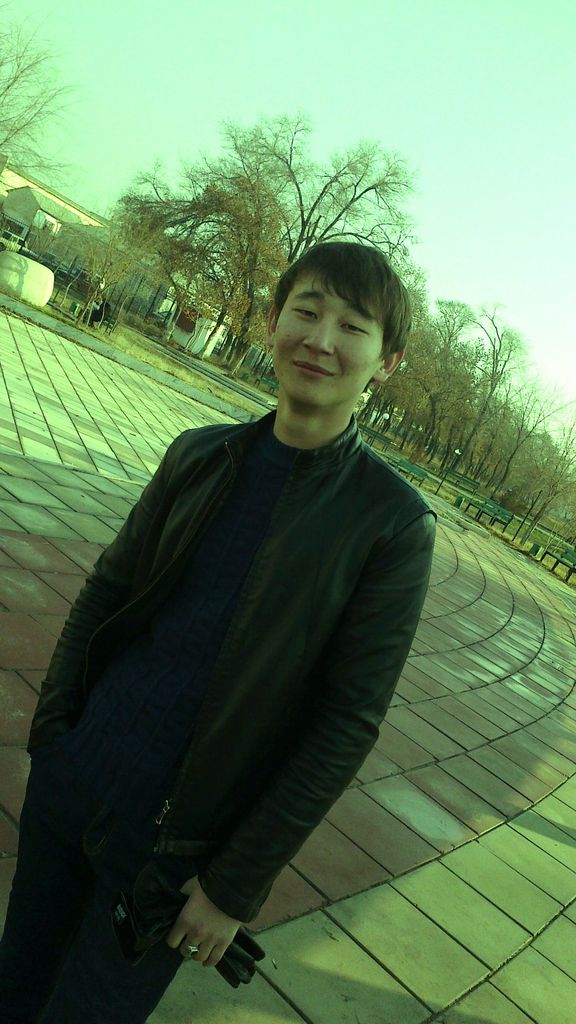 Райымбек Максутханов