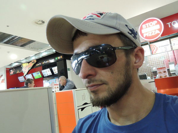 Артем Митрофанов